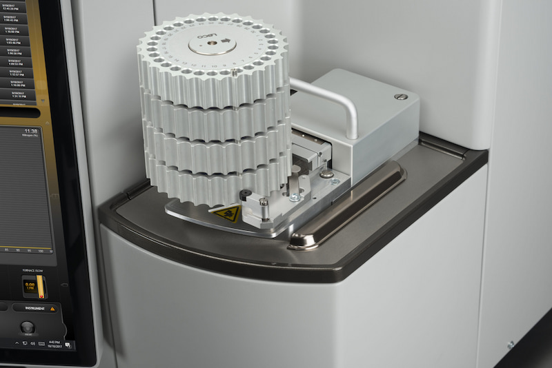 LECO - News - Kjeldahl vs Dumas - 828 Series Sample Carousel