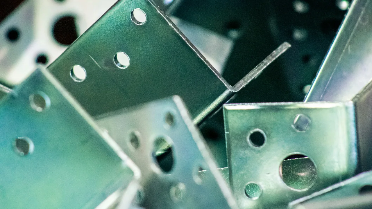 metal construction brackets for joining purposes