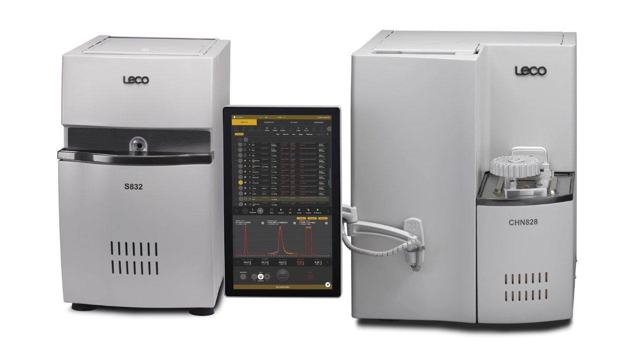 Analizador LECO CHN828 con el complemento S832