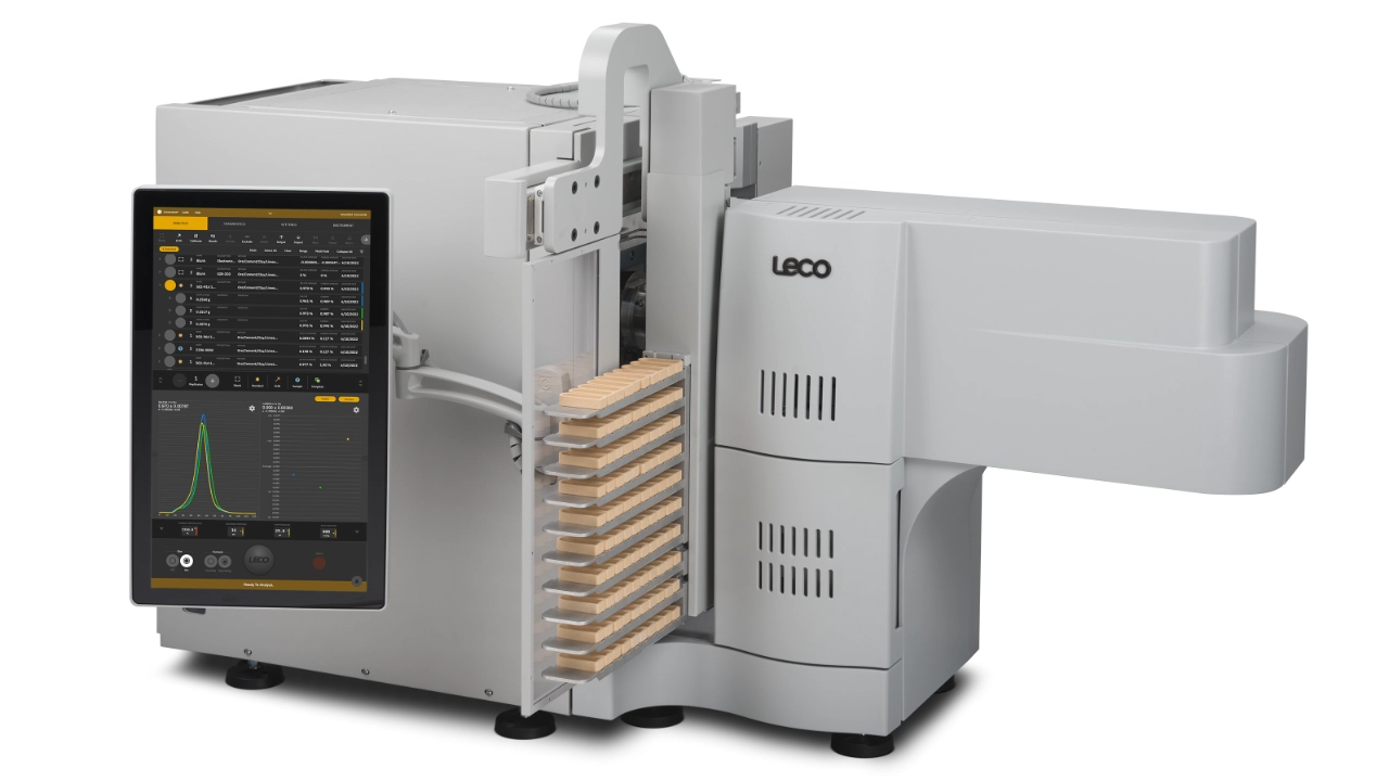 Determinador de Enxofre e Carbono SC832 com Carregador Automático de Amostras
